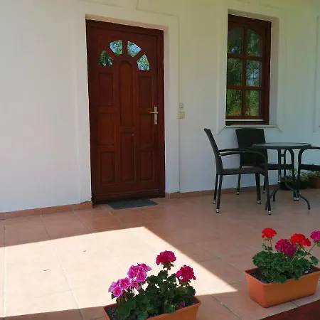 Park Vendeghaz Guest house *